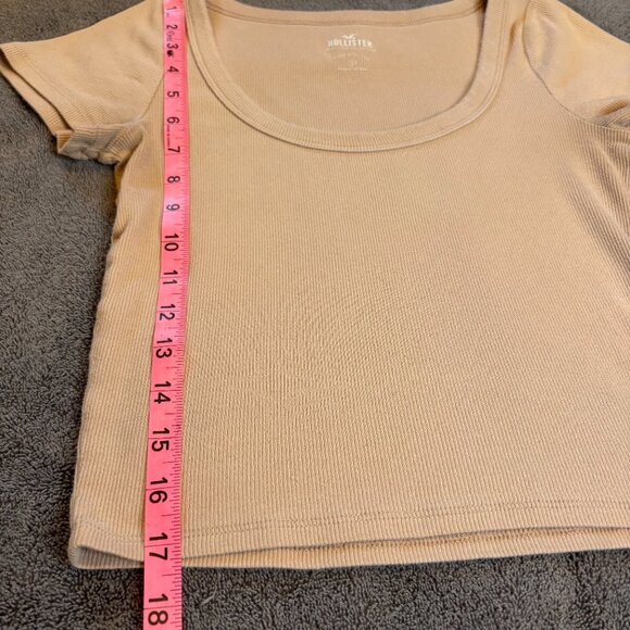 Hollister Must-Have Collection Baby Tee Crop Top Ribbed Nude Size Small #186 - Picture 6 of 7